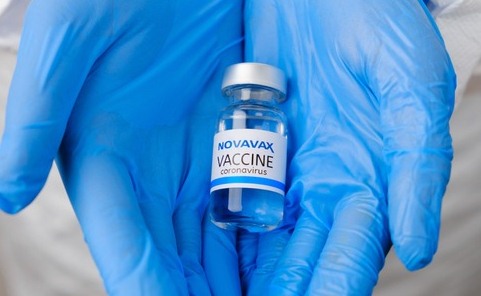 Vaksina Novavax 90 per qind efektive: Pritet miratimi nga FDA dhe EMA